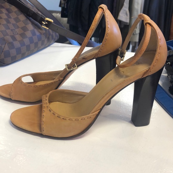 Gucci heels - Picture 1 of 7